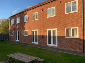 8 Bedroom Contractors House